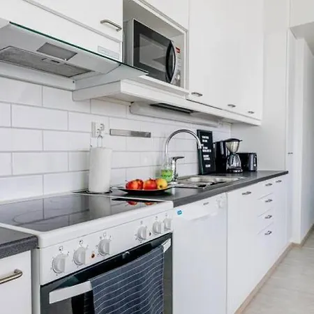 Apartment, Sleepwell, Tikkurila With Private Sauna, 70m2 1-7 Pers * Vantaa
