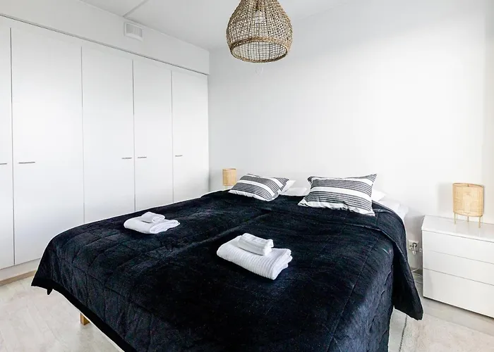 شقة Apartment, Sleepwell, Tikkurila With Private Sauna, 70m2 1-7 Pers *